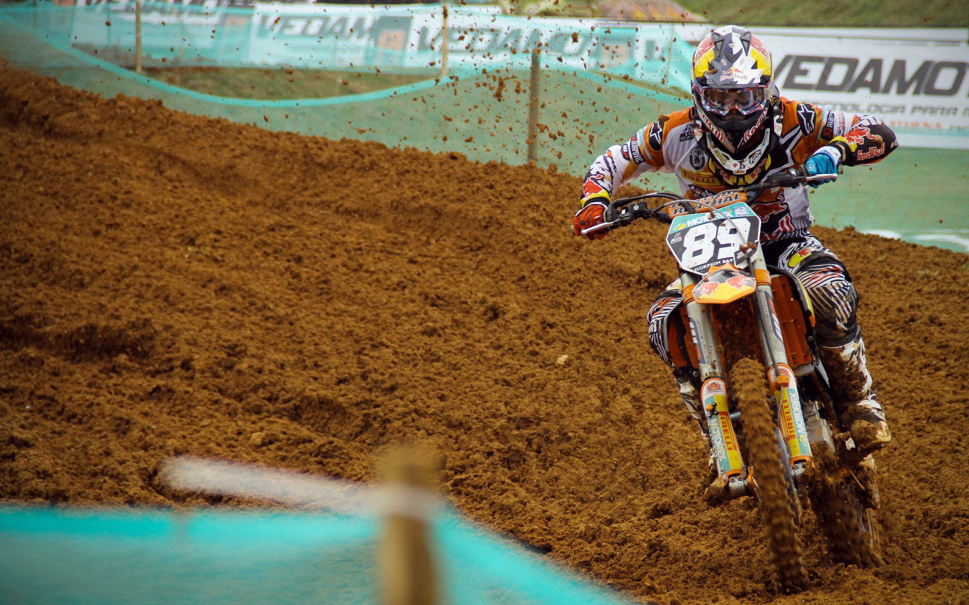 国际合作：多国选手共聚一堂比拼技艺，国际合作有什么好处