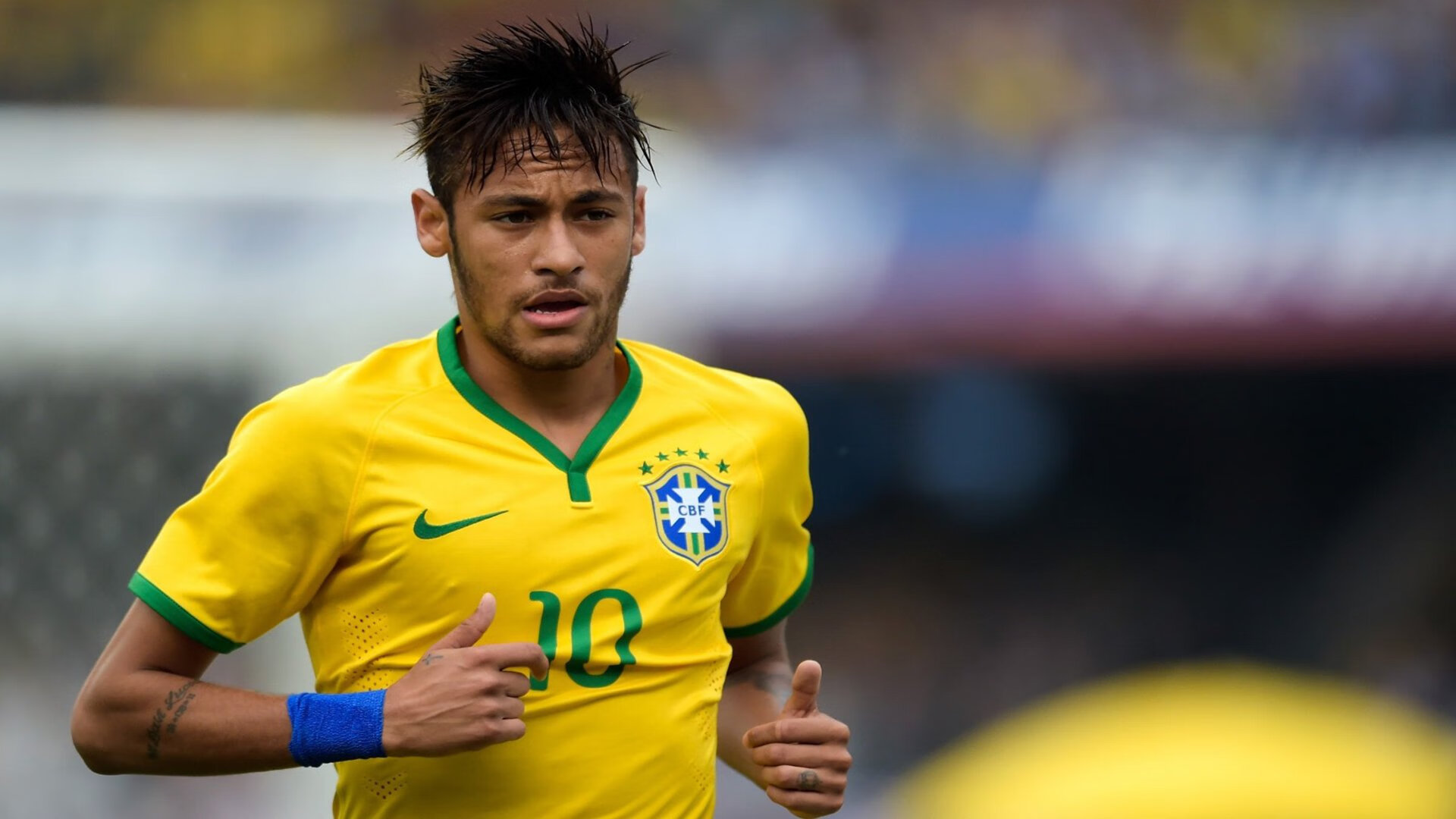 未来“足球皇者”崭露头角:新星引领潮流,足球皇家俱乐部